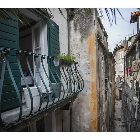 Diocletian Pearl Apartmán *
